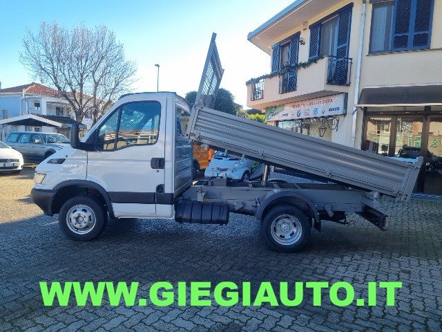 Iveco Daily 35C10 2.3 Hpi RIB. TRIL. - foto 3 di 4