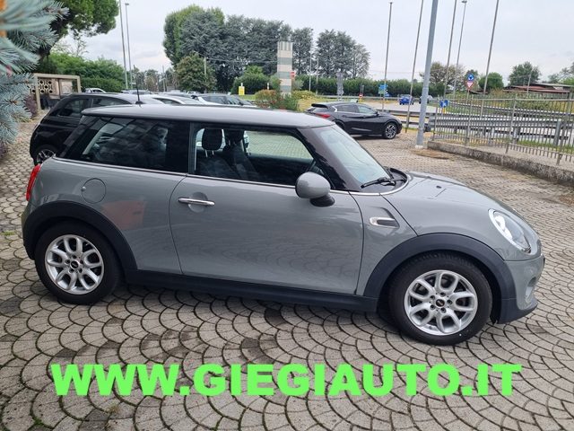 MINI Cooper 1.5 Cooper - foto 4 di 4