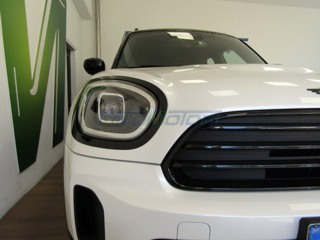 MINI Countryman 2.0 Cooper D Auto - foto 2 di 4