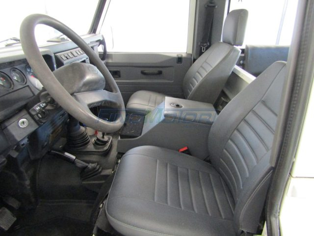 Land Rover Defender 90 2.5 Td5 6 POSTI, del 2002, 343.000 km, in vendita a Fino Mornasco (CO)