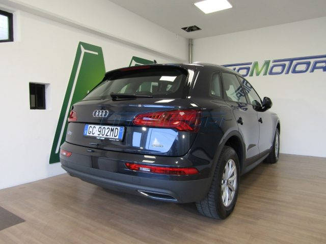 Audi Q5 40 TDI 204 CV quattro S tronic Business usato a FINO MORNASCO