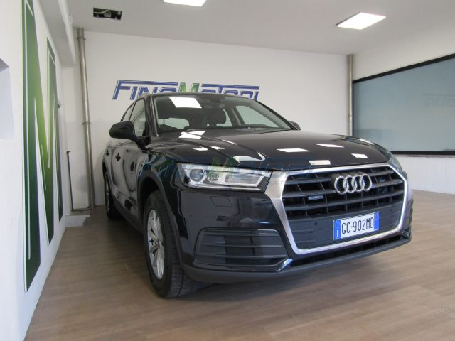 Audi Q5 40 TDI 204 CV quattro S tronic Business usato a FINO MORNASCO