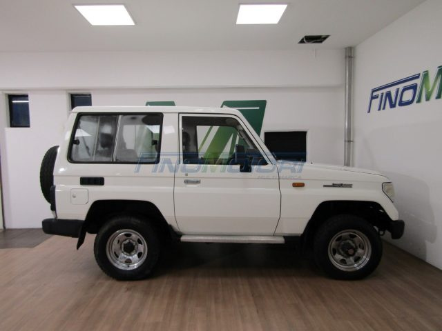 Toyota Land Cruiser II 2.4 turbodiesel SW LJ70 LX 4WD, del 1992, 238.000 km, in vendita a Fino Mornasco (CO)