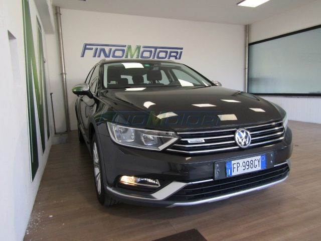 Volkswagen Passat Alltrack 2.0 TDI 190 CV 4MOTION DSG BMT - foto 3 di 4
