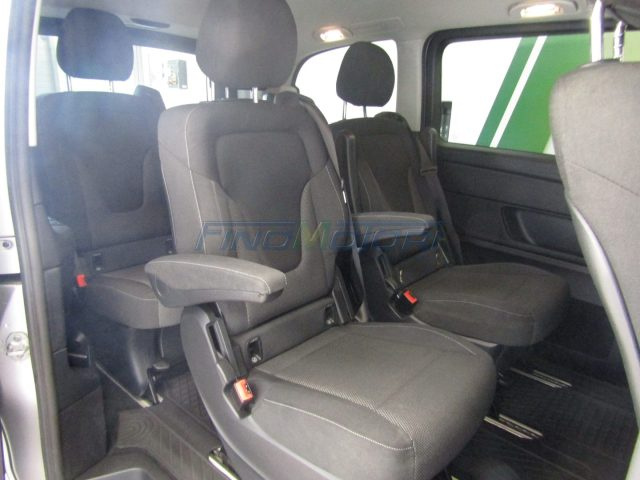 Mercedes-Benz V 200 d Automatic 4Matic Compact 6 POSTI, del 2018, 167.000 km, in vendita a Fino Mornasco (CO)