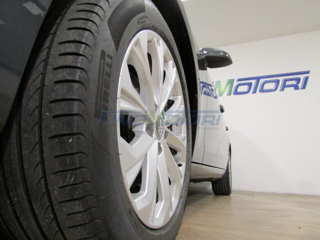 Audi A4 Avant 35 TDI 163 CV Stronic Business hybrid diesel - foto 4 di 4