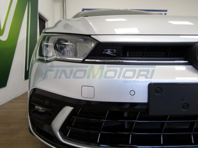 Volkswagen Polo 1.0 TSI 115 CV DSG R-Line - foto 3 di 4