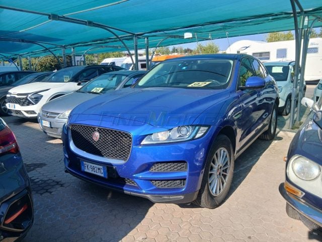 Jaguar F-Pace 2.0 D 180 CV AWD auto, del 2017, 234.000 km, in vendita a Fino Mornasco (CO)