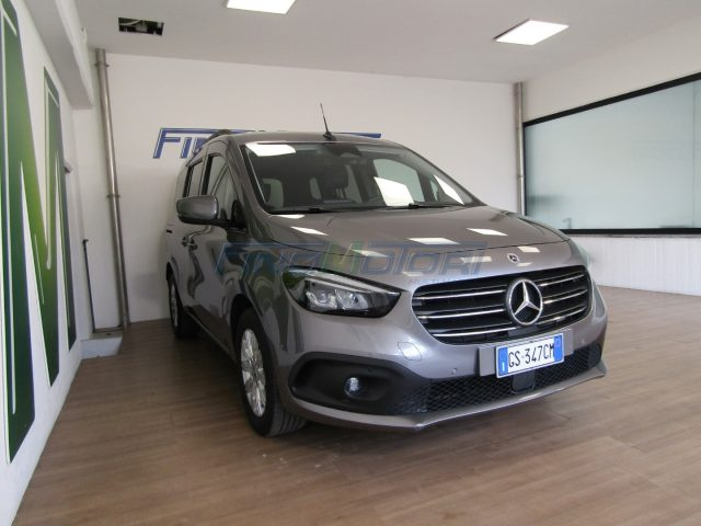 Mercedes-Benz T 180 d Premium Long 7 POSTI AUTOMATICO - foto 2 di 4