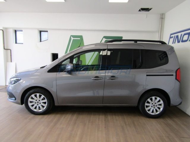 Mercedes-Benz T 180 d Premium Long 7 POSTI AUTOMATICO - foto 3 di 4