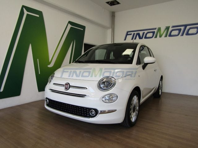 Fiat 500 1.0 Hybrid PANORAMA, del 2024, 52.000 km, in vendita a Fino Mornasco (CO)