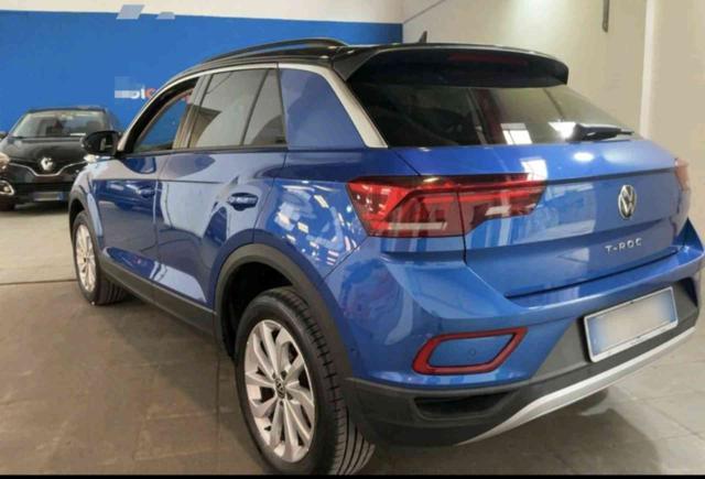 Volkswagen T-Roc 1.0 TSI Life bicolor blu e nero - foto 3 di 4