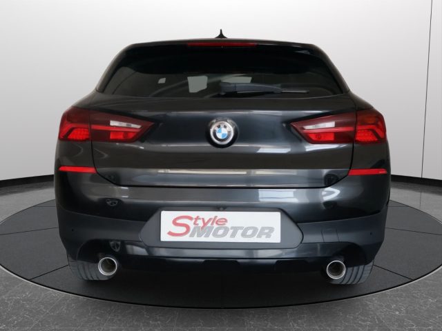 BMW X2 sDrive18d Business-X - foto 4 di 4
