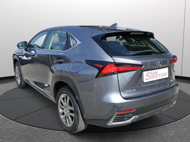 Lexus NX 300h Hybrid 4WD Premium Certificata Ufficiale Italia - foto 3 di 4