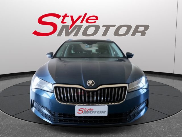 Skoda Superb 2.0 TDI EVO 122 CV SCR DSG Wagon Executive usato a FANO