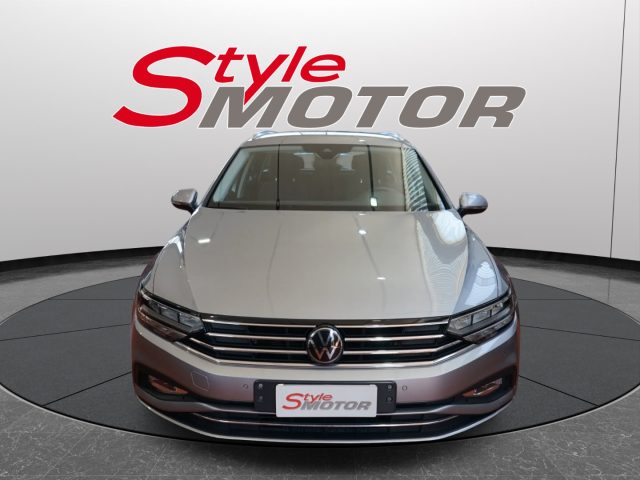 Volkswagen Passat Variant 2.0 TDI SCR EVO DSG Business usato a FANO