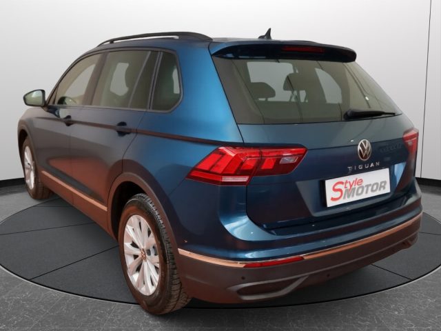 Volkswagen Tiguan 2.0 TDI 122 CV SCR DSG Life Pari al Nuovo - foto 4 di 4