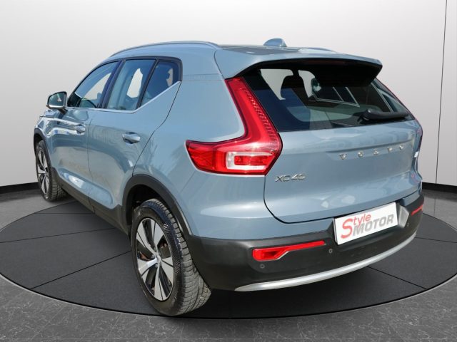 Volvo XC40 T5 Recharge Plug-in Hybrid automatico Core - foto 3 di 4