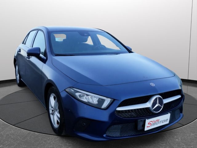 Mercedes-Benz A 180 d Automatic Business Extra - foto 2 di 4