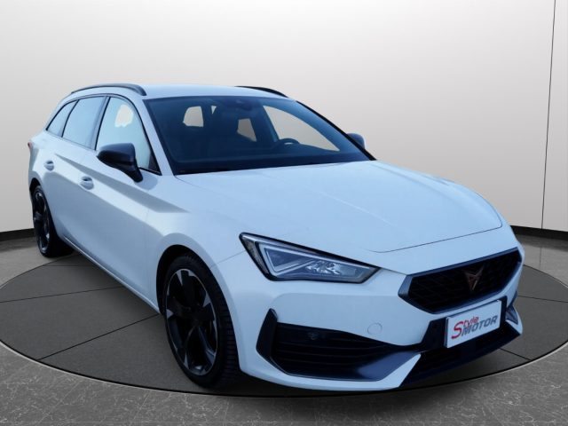 CUPRA Leon Sportstourer 1.5 Hybrid 150 CV DSG - foto 3 di 4