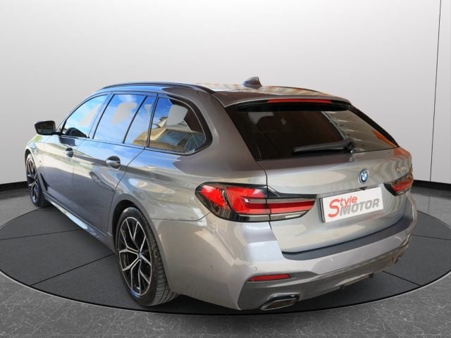 BMW 530 e Touring Msport Ufficiale Italia Certificata - foto 2 di 4