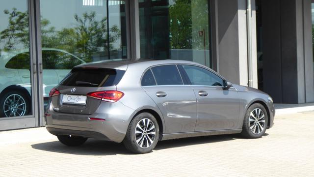 Mercedes-Benz A 180 d Automatic Sport - foto 3 di 4
