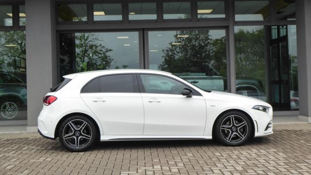 Mercedes-Benz A 180 d Automatic Edition AMG - foto 4 di 4