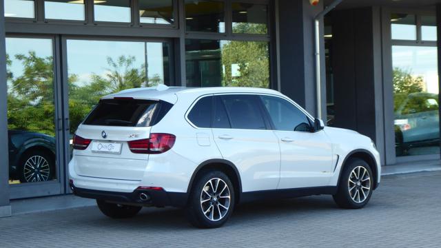 BMW X5 xDrive25d Business - foto 3 di 4