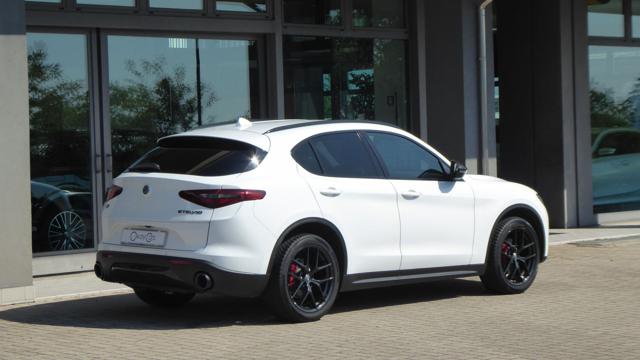 Alfa Romeo Stelvio 2.2 Turbodiesel 190 CV AT8 Q4 B-Tech - foto 3 di 4