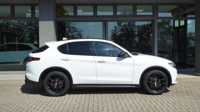 Alfa Romeo Stelvio 2.2 Turbodiesel 190 CV AT8 Q4 B-Tech - foto 4 di 4