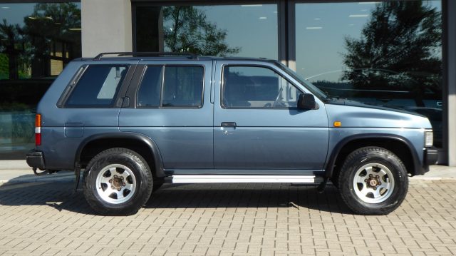 Nissan Terrano 3.0i V6 cat 5 porte ASI - foto 3 di 37