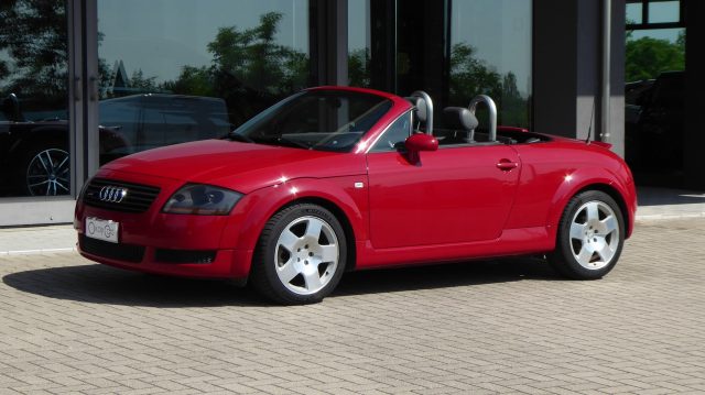 Audi TT Roadster 1.8 T 20V 225 cv Quattro usato a QUATTRO CASTELLA