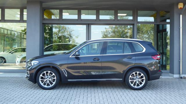 BMW X5 xDrive30d 48V xLine - foto 2 di 4