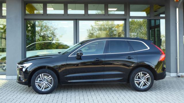 Volvo XC60 B4 automatico Core - foto 2 di 43
