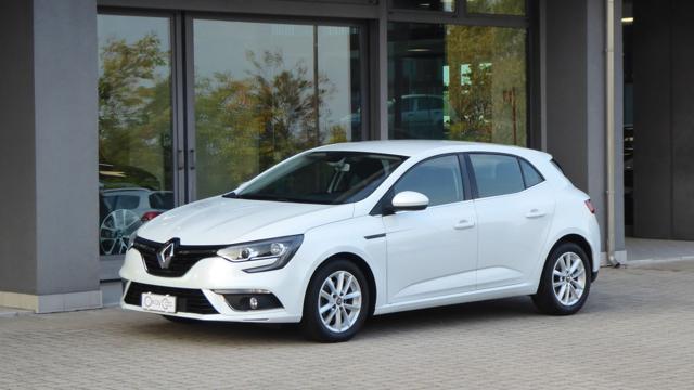 Renault Megane Mégane Blue dCi 115 CV Business, del 2019, 92.820 km, in vendita a Quattro Castella (RE)