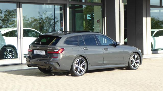 BMW 320 d xDrive Touring Msport Automatico - foto 3 di 4