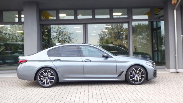 BMW 520 d 48V Msport - foto 4 di 4