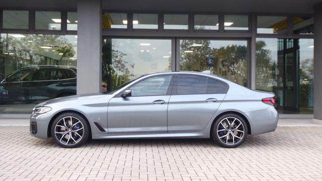 BMW 520 d 48V Msport - foto 2 di 4