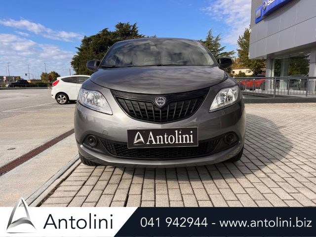 Lancia Ypsilon 1.0 FireFly 5 porte S&S Hybrid Silver Plus - foto 4 di 4