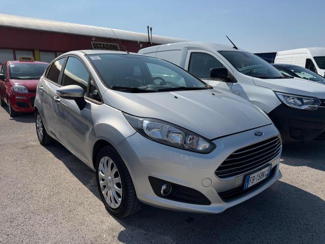 Ford Fiesta 1.2 60CV 5 porte - foto 4 di 4
