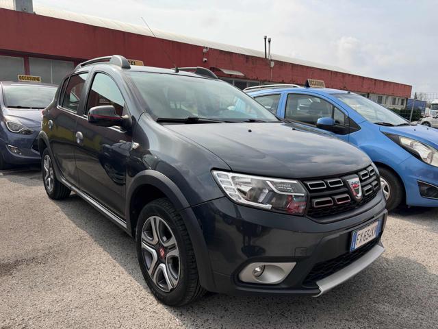 Dacia Sandero Stepway 1.5 Blue dCi 95 CV Comfort - foto 2 di 4