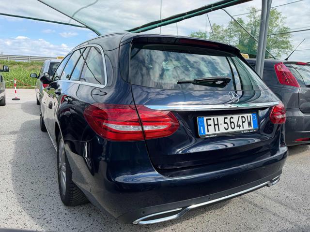 Mercedes-Benz C 200 d S.W. Auto Sport - foto 4 di 4