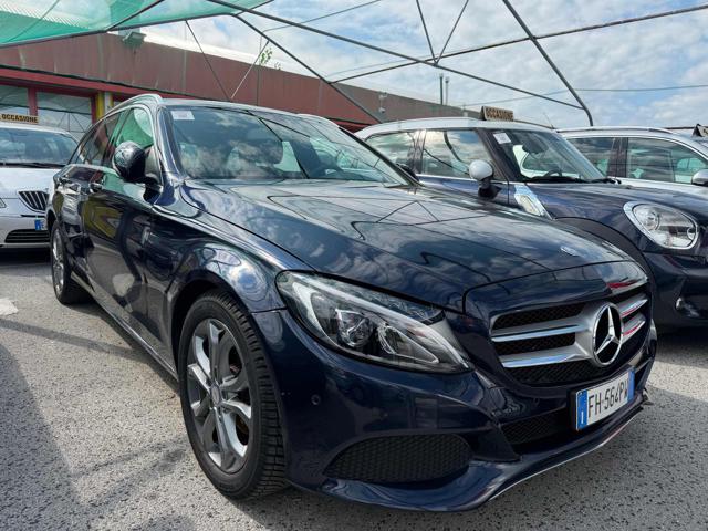 Mercedes-Benz C 200 d S.W. Auto Sport - foto 2 di 4