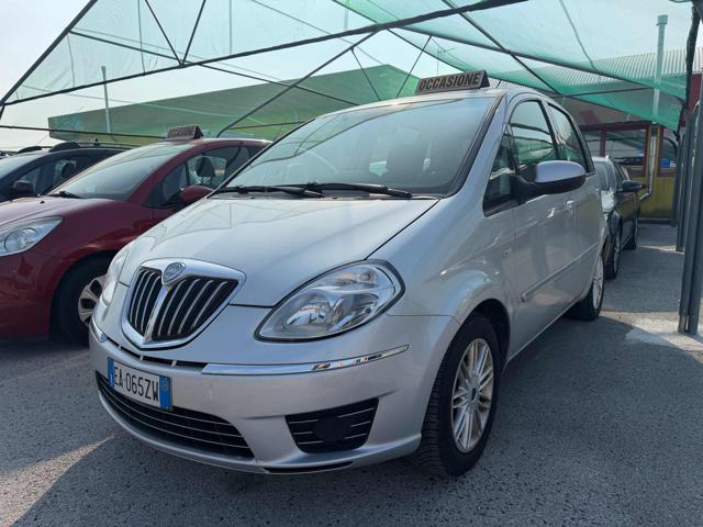 Lancia MUSA 1.4 16V EURO 5 Oro, del 2010, 132.000 km, in vendita a Buttrio (UD)