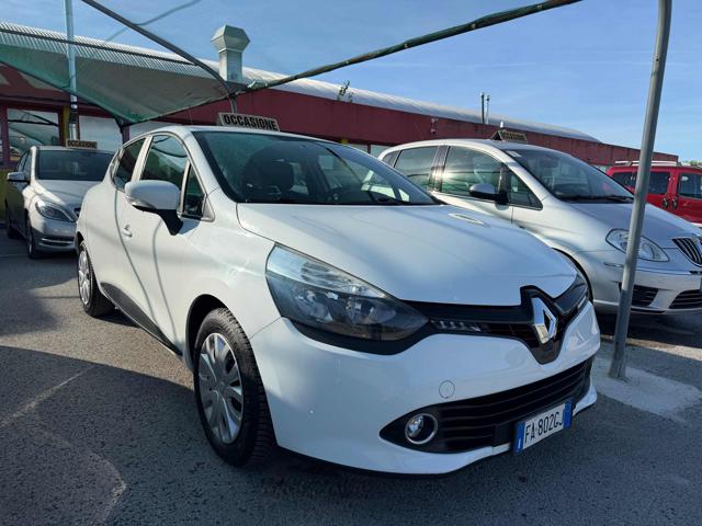 Renault Clio 1.2 75 CV 5 porte Duel - foto 2 di 4