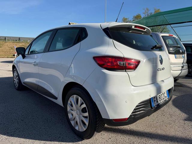 Renault Clio 1.2 75 CV 5 porte Duel - foto 4 di 4