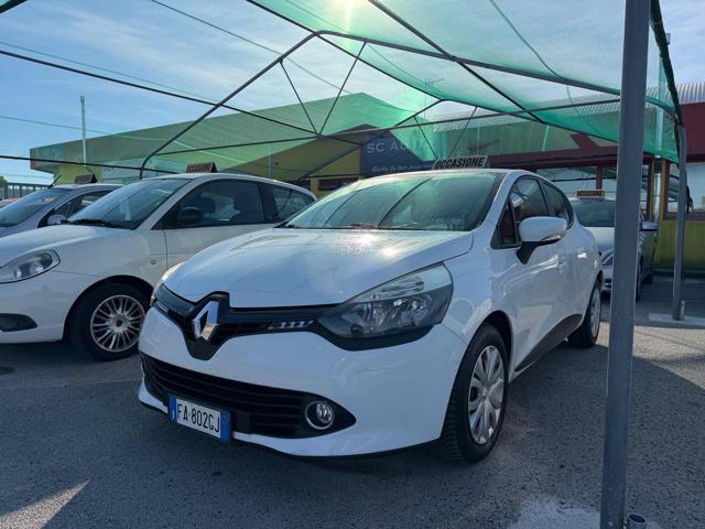 Renault Clio 1.2 75 CV 5 porte Duel, del 2015, 52.000 km, in vendita a Buttrio (UD)