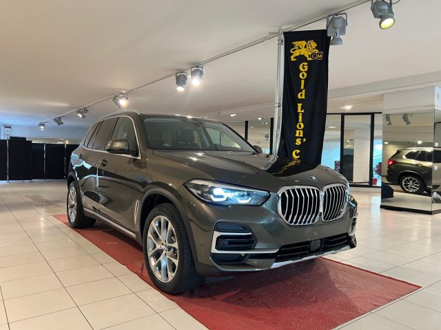 BMW X5 xdrive30d mhev 48V xLine auto ADAPTIVE CRUISE usato a CONEGLIANO