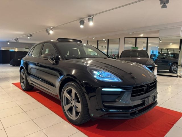 Porsche Macan Macan T 2.0 265cv pdk STUPENDA*TETTO PANORAMICO/AP, del 2023, 58.350 km, in vendita a Conegliano (TV)