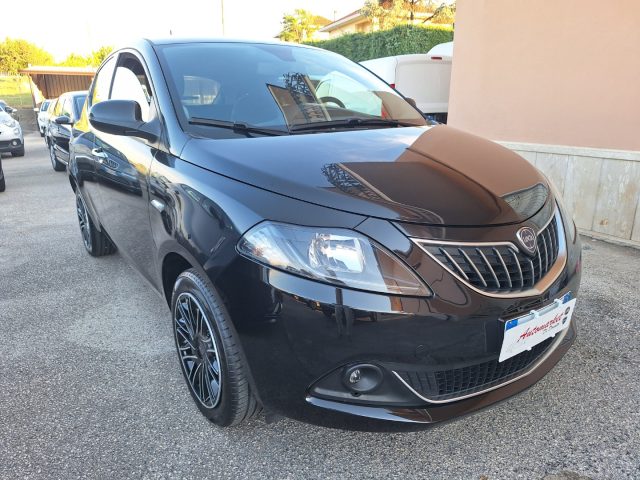 Lancia Ypsilon 1.0 FireFly 5 porte S&S Hybrid Gold usato a GROTTAMINARDA